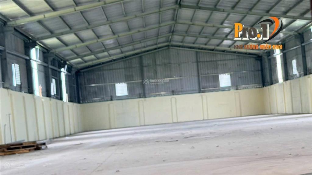 Cho thuê xưởng 1400m2 gần kcn long thành, đồng nai