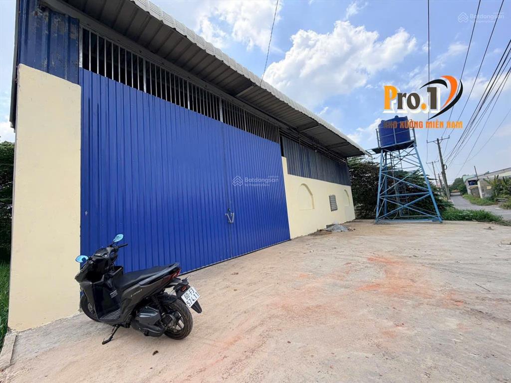 Cho thuê xưởng 1400m2 gần kcn long thành, đồng nai
