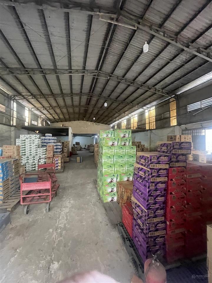 Cho thuê xưởng 2000m2 skc gần kcn thạch phú vĩnh cửu ,đn.điện khủng 2000kwa.