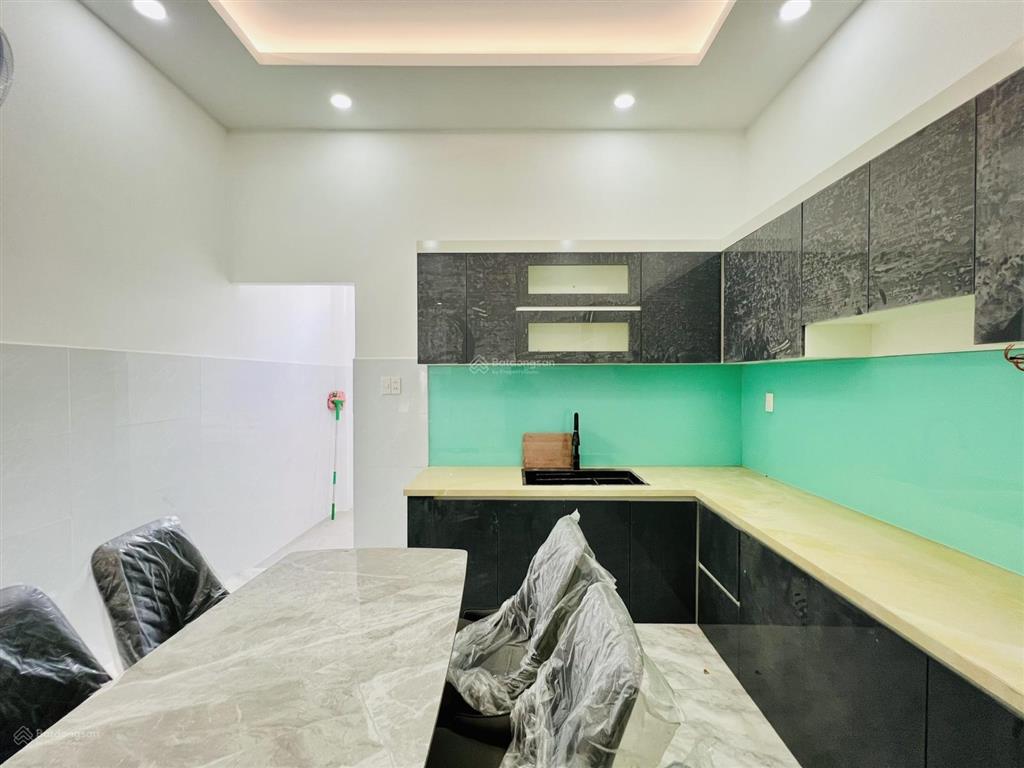 Giá tốt 5,95 tỷ nhà 3 tầng mới xây 58m2 khu đồng bộ đường tân kỳ tân quý giáp tân phú