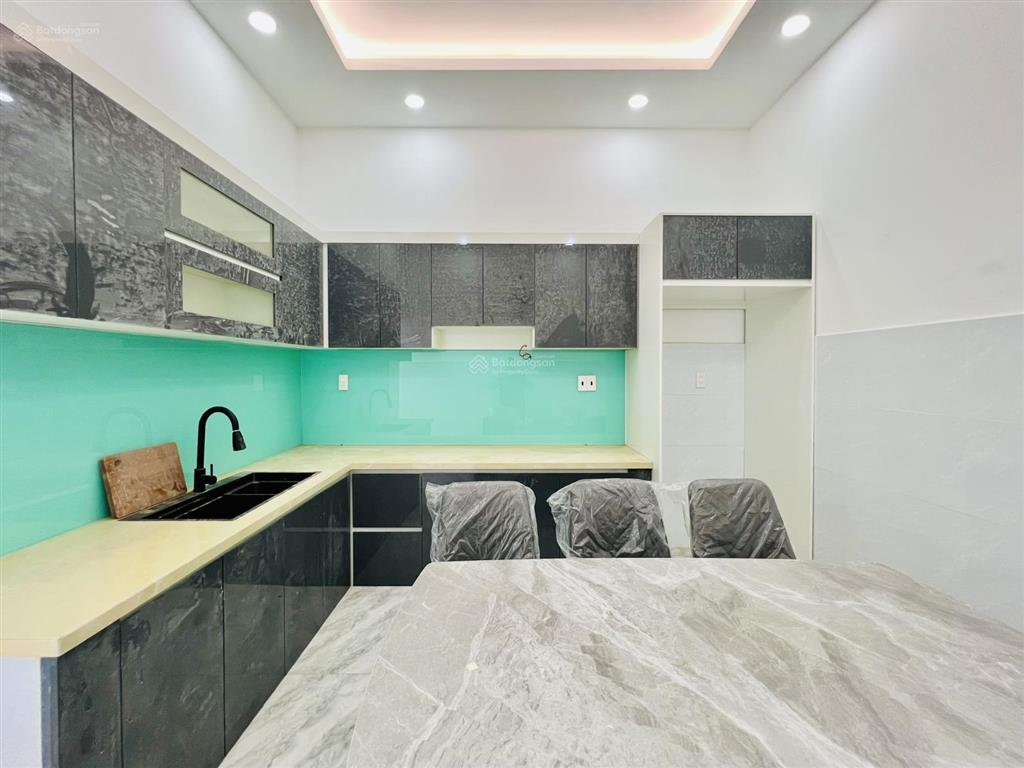 Giá tốt 5,95 tỷ nhà 3 tầng mới xây 58m2 khu đồng bộ đường tân kỳ tân quý giáp tân phú