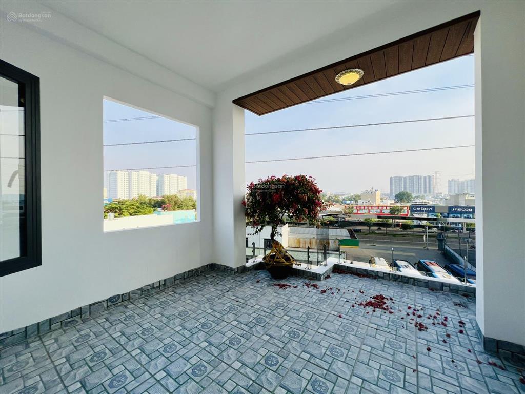 Dãy nhà cao cấp khu đồng bộ đ. kinh dương vương gần aeon tên lửa 60m2 x 5 tầng 7,56 tỷ shr