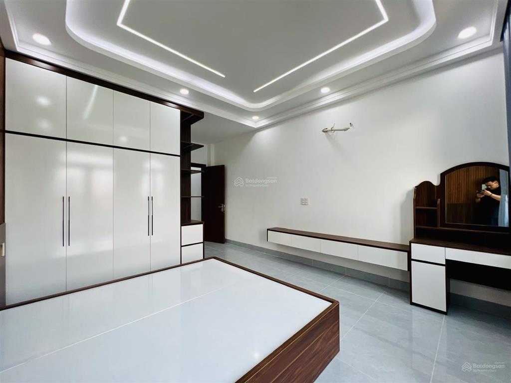 Dãy nhà cao cấp khu đồng bộ đ. kinh dương vương gần aeon tên lửa 60m2 x 5 tầng 7,56 tỷ shr