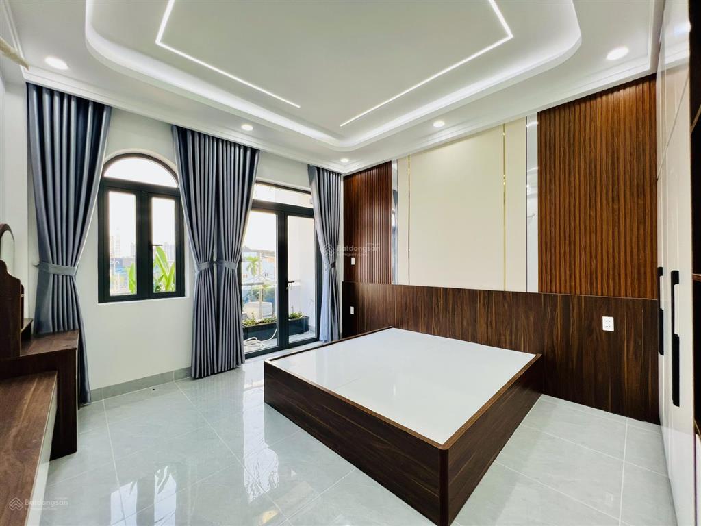 Dãy nhà cao cấp khu đồng bộ đ. kinh dương vương gần aeon tên lửa 60m2 x 5 tầng 7,56 tỷ shr