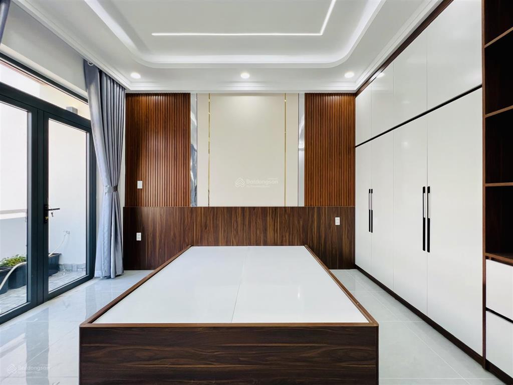 Dãy nhà cao cấp khu đồng bộ đ. kinh dương vương gần aeon tên lửa 60m2 x 5 tầng 7,56 tỷ shr