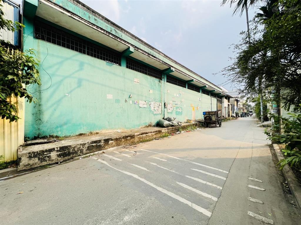 Bán đất phân lô bình tân 9 lô 72m2 đường hương lộ 2 gần tên lửa giá tốt 5,3 tỷ shr