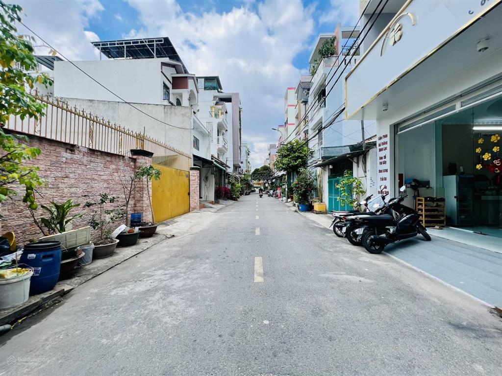 Bán cặp đất 5x18m xây chdv/ biệt thự lê văn quới đường 8m khu đồng bộ shr giá tốt 8,8 tỷ