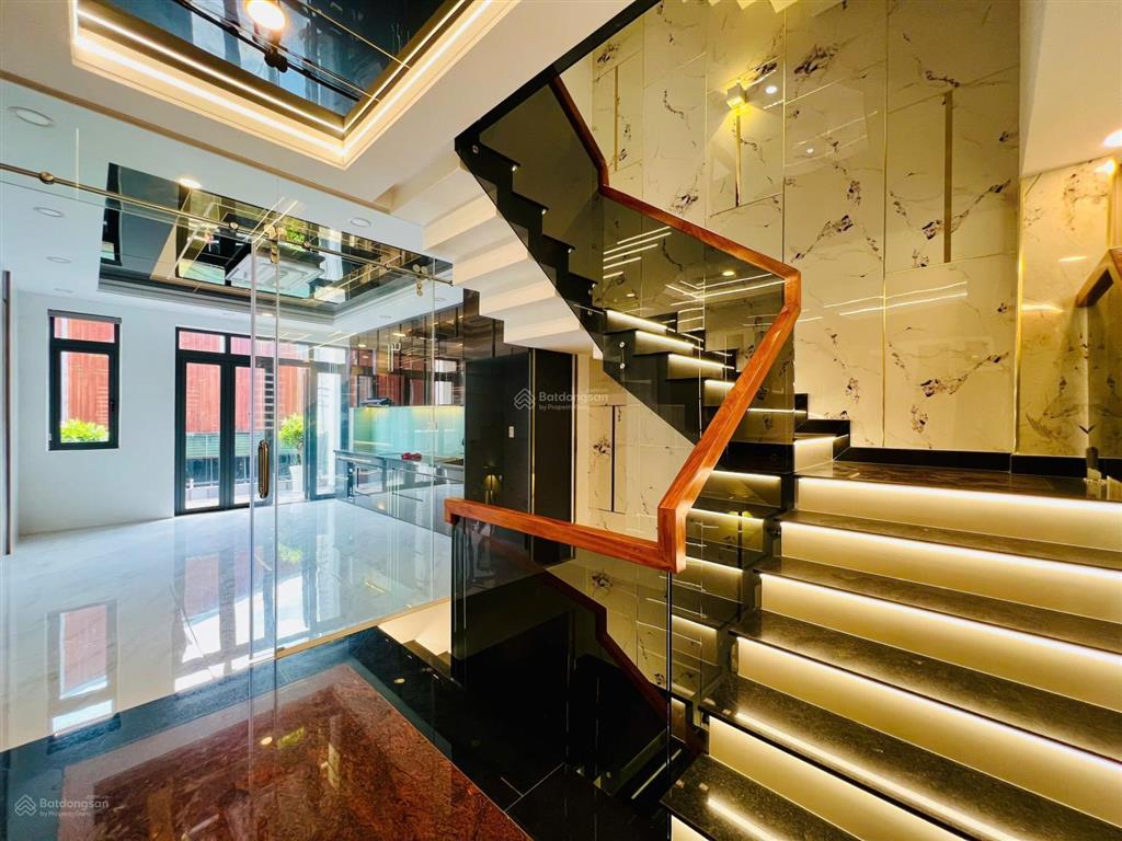 Bán nhà đẹp bình tân mới xây 68m2 x 5 tầng giá tốt 8,95 tỷ khu phân lô lê văn quới thông hương lộ 2