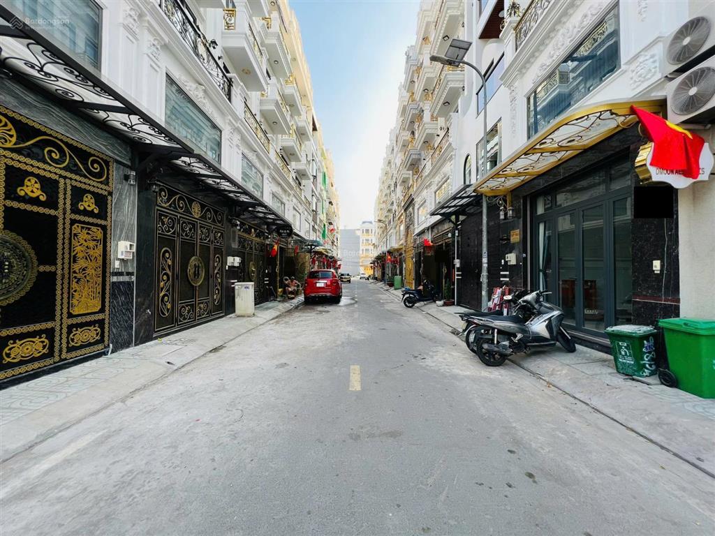 Đất góc 2 mặt tiền khu đồng bộ hương lộ 2 đối diện trường học gần coopmart 5x14m giá tốt 6,2 tỷ shr