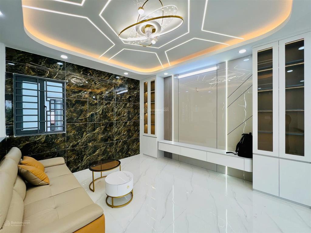 Giá tốt  bán nhà bình tân đường hương lộ 2 khu phân lô gần tên lửa 57m2 x 5 tầng 6,6 tỷ
