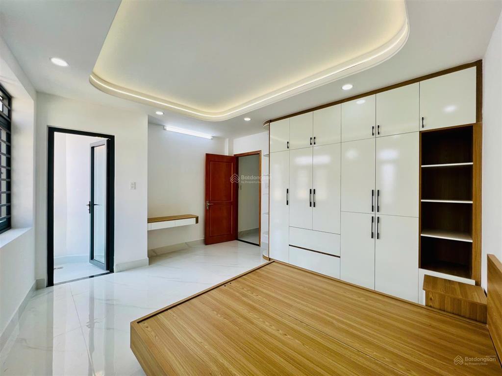 Giá tốt  bán nhà bình tân đường hương lộ 2 khu phân lô gần tên lửa 57m2 x 5 tầng 6,6 tỷ