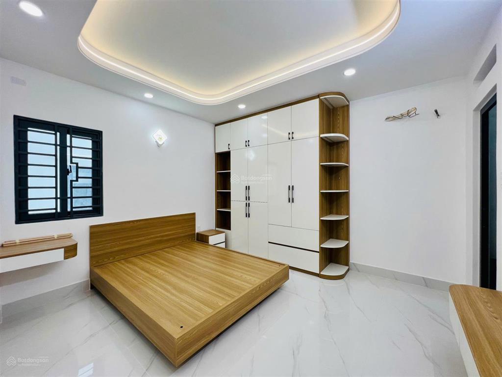 Giá tốt  bán nhà bình tân đường hương lộ 2 khu phân lô gần tên lửa 57m2 x 5 tầng 6,6 tỷ