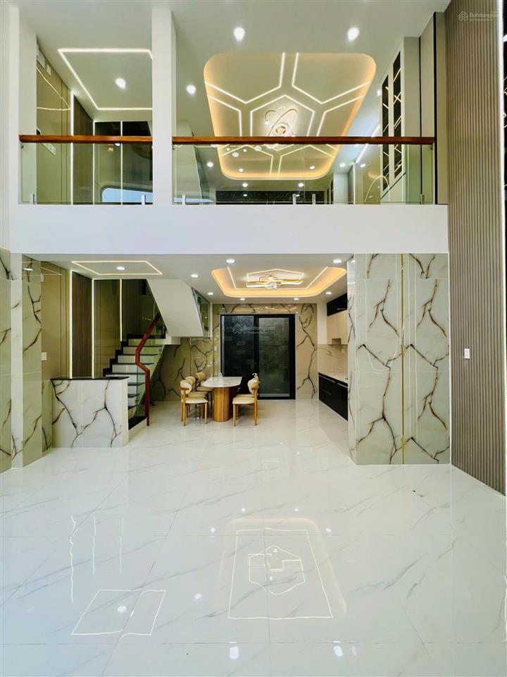 Giá tốt  bán nhà bình tân đường hương lộ 2 khu phân lô gần tên lửa 57m2 x 5 tầng 6,6 tỷ