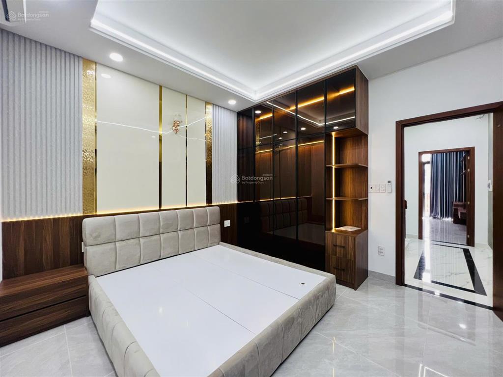 Nhà đẹp  bán nhà bình tân 5 tầng có thang máy chợ gò xoài hxh giáp tân phú, 64m2, 8,9 tỷ
