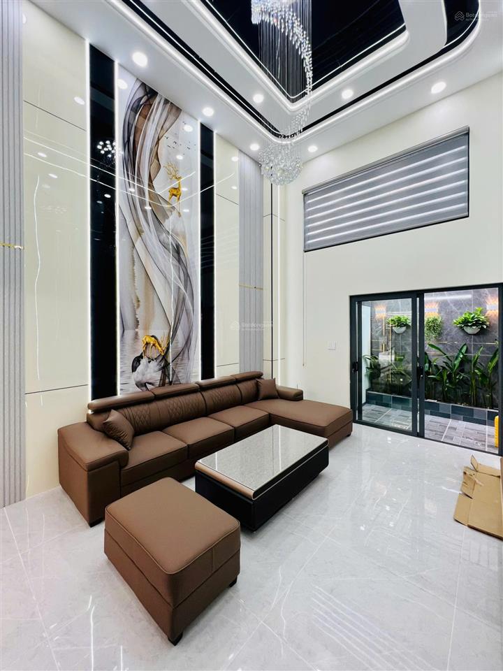Nhà đẹp  bán nhà bình tân 5 tầng có thang máy chợ gò xoài hxh giáp tân phú, 64m2, 8,9 tỷ