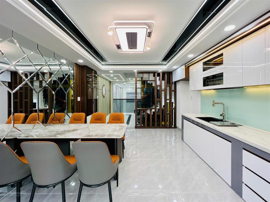 Nhà đẹp  bán nhà bình tân 5 tầng có thang máy chợ gò xoài hxh giáp tân phú, 64m2, 8,9 tỷ
