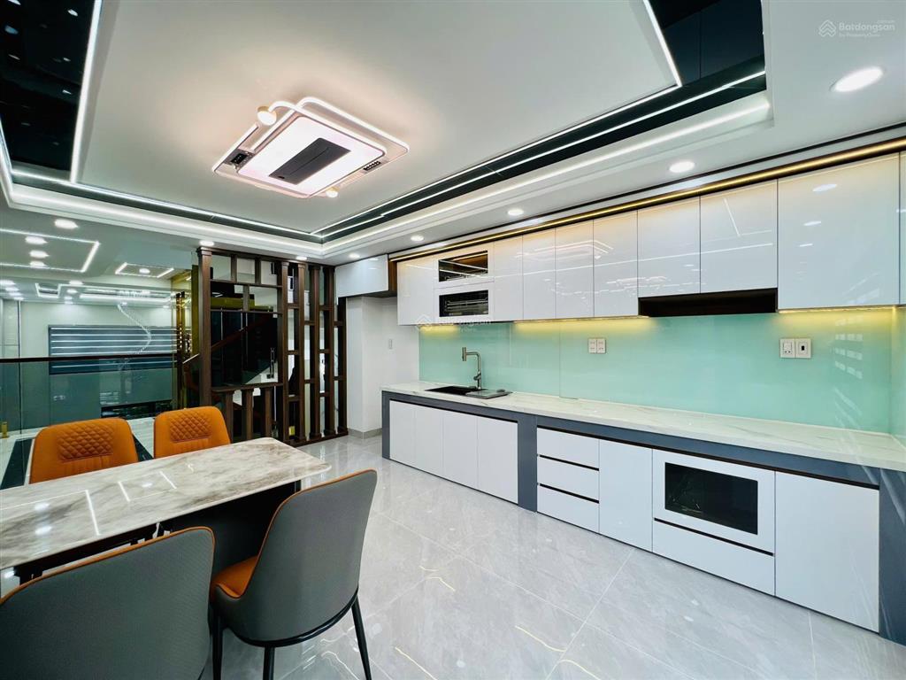 Nhà đẹp  bán nhà bình tân 5 tầng có thang máy chợ gò xoài hxh giáp tân phú, 64m2, 8,9 tỷ
