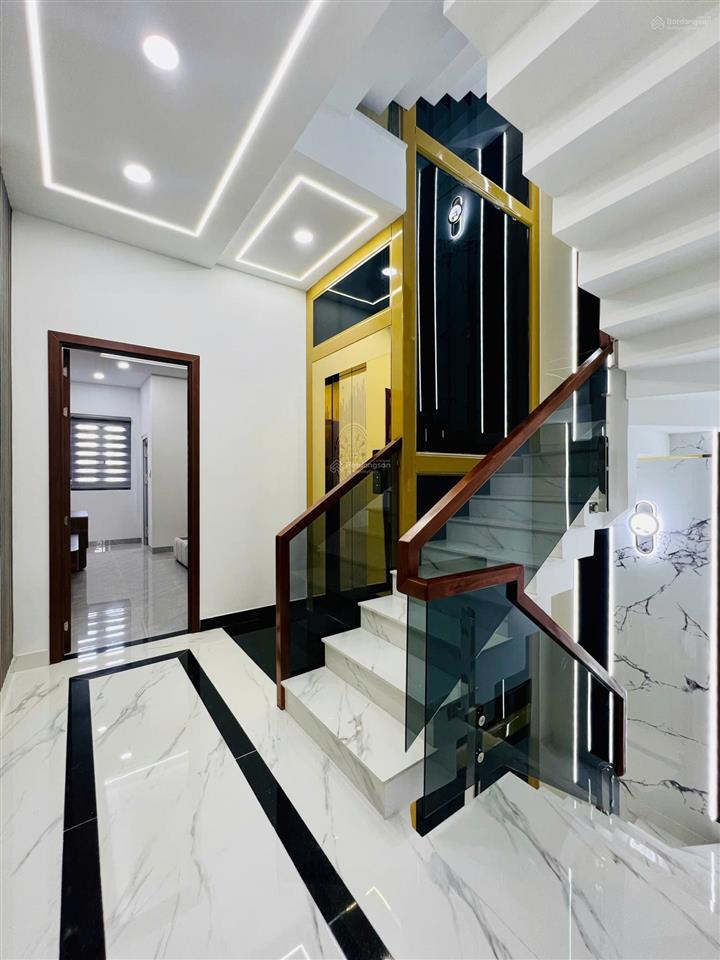 Nhà đẹp  bán nhà bình tân 5 tầng có thang máy chợ gò xoài hxh giáp tân phú, 64m2, 8,9 tỷ