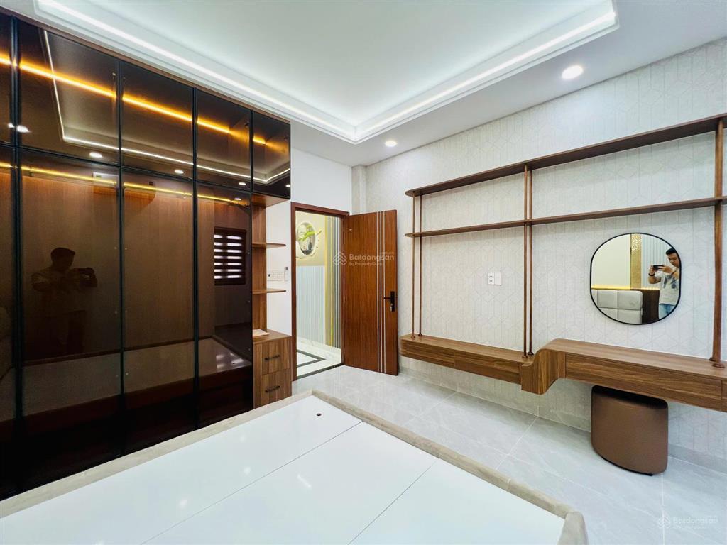 Nhà đẹp  bán nhà bình tân 5 tầng có thang máy chợ gò xoài hxh giáp tân phú, 64m2, 8,9 tỷ