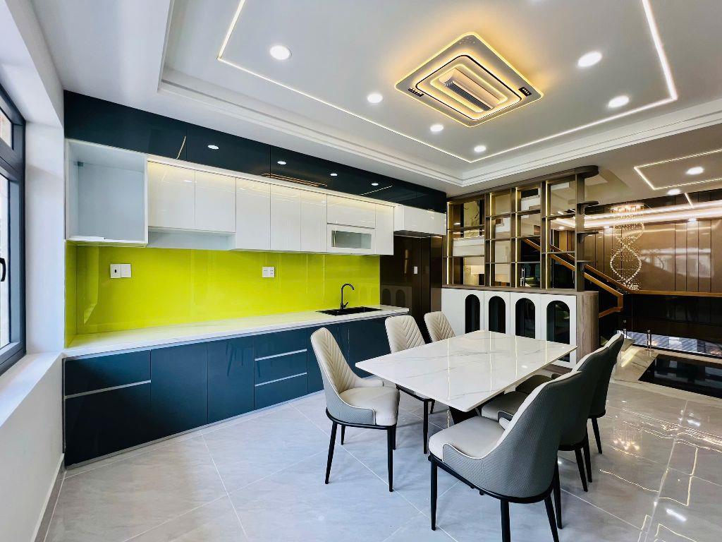 Bán Nhà Bình Tân Mới Xây Chợ Gò Xoài Giáp Tân Phú 68m2 x 5 Tầng Giá Tốt 8,3 Tỷ