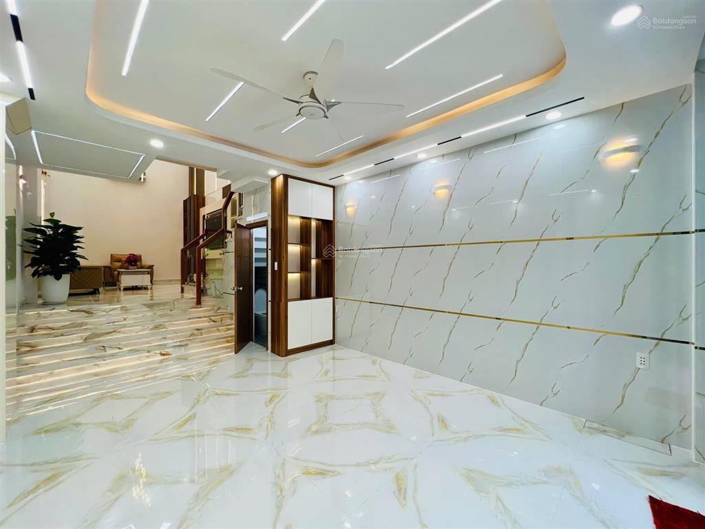 Bán nhà bình tân, mới xây hương lộ 2, gần bốn xã, 60m2 x 5 tầng, giá tốt 7,65 tỷ