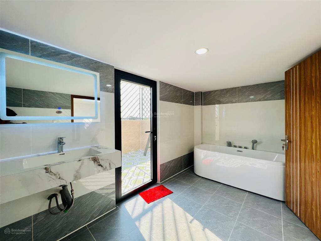 Bán nhà bình tân, mới xây hương lộ 2, gần bốn xã, 60m2 x 5 tầng, giá tốt 7,65 tỷ