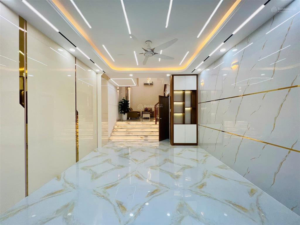Bán nhà bình tân, mới xây hương lộ 2, gần bốn xã, 60m2 x 5 tầng, giá tốt 7,65 tỷ