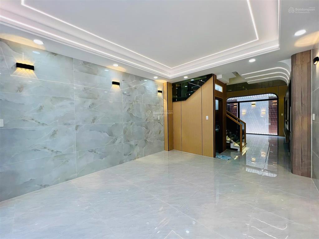 Bán nhà bình tân mới xây chợ gò xoài, giáp tân phú, 68m2 x 5 tầng, giá tốt 7 tỷ