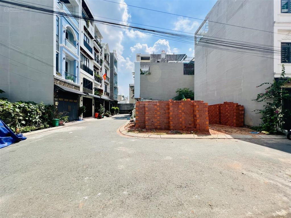 Hàng hiếm đất 2 mặt tiền khu phân lô sát aeon tân phú đường số 7, 61.3m2 giá tốt 6 tỷ, shr