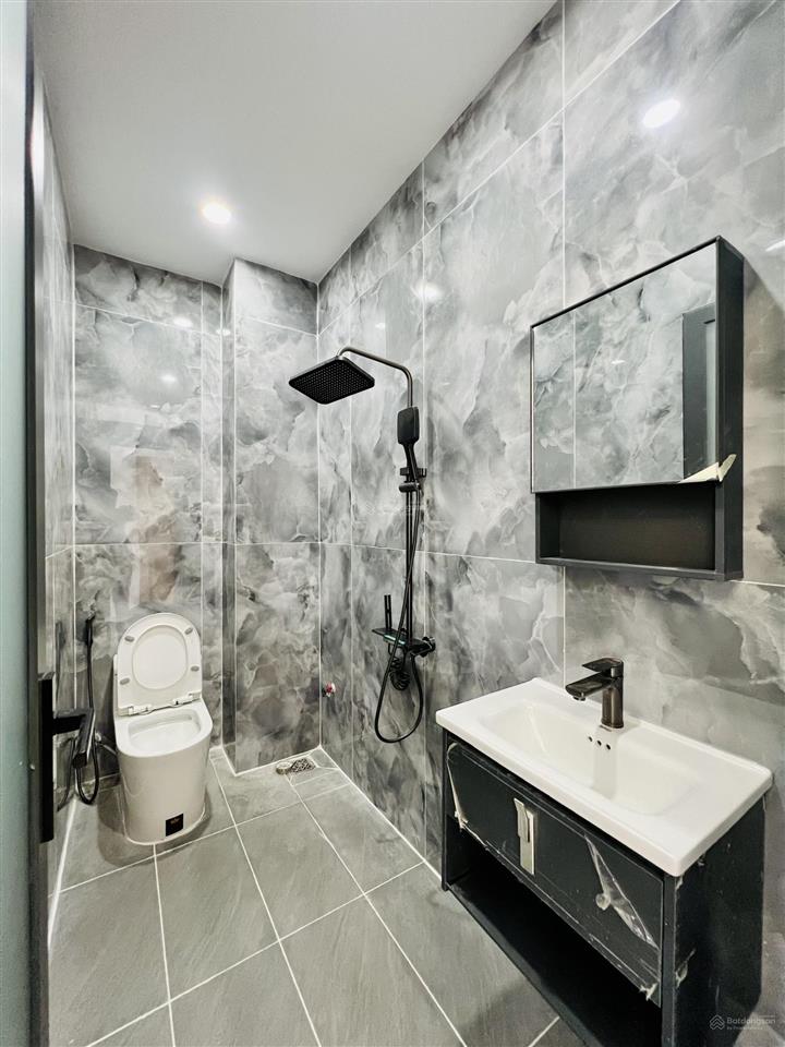 Bán nhà bình tân mới xây đường 18b chợ gò xoài, giáp tân phú, 52m2 x 5 tầng, giá tốt 6,5 tỷ
