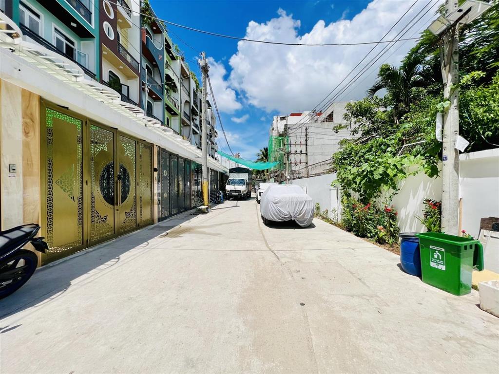 Giá tốt nhà 5 tầng thang máy 77m2, chỉ 7,6 tỷ đường hương lộ 2, shr, gần tên lửa