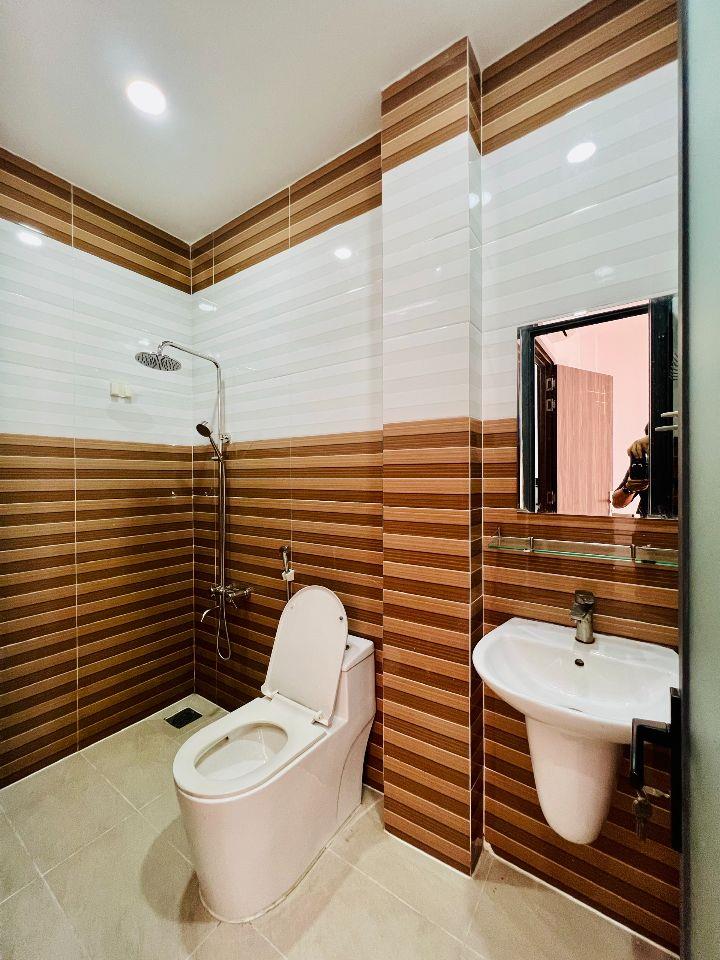 Giá Tốt Nhà Khu Đồng Bộ Đ. Tân Kỳ Tân Quý Gần Aeon 53m2 x5 Tầng Xây Tâm Huyết Chỉ 6,7 Tỷ SHR