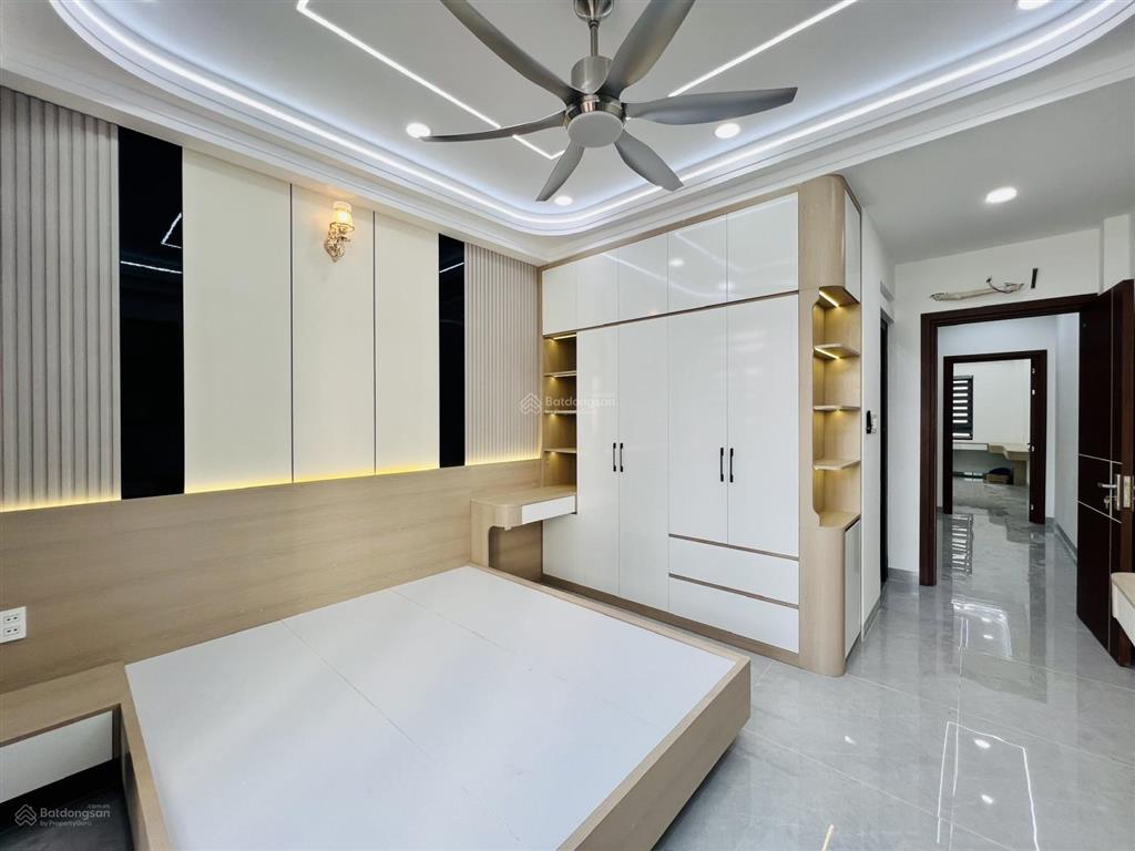 Giá tốt nhà mới đẹp hiện đại 5 tầng thang máy 73m2 chỉ 8,4 tỷ đường hương lộ 2 shr gần tên lửa