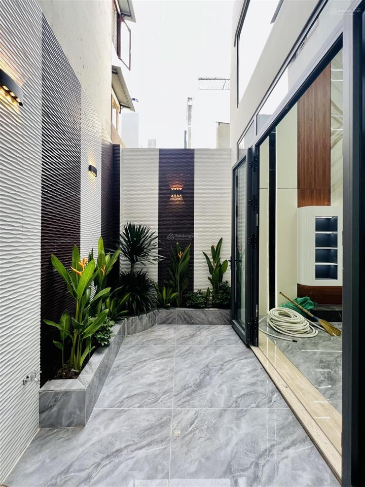 Giá tốt nhà mới đẹp hiện đại 5 tầng thang máy 73m2 chỉ 8,4 tỷ đường hương lộ 2 shr gần tên lửa