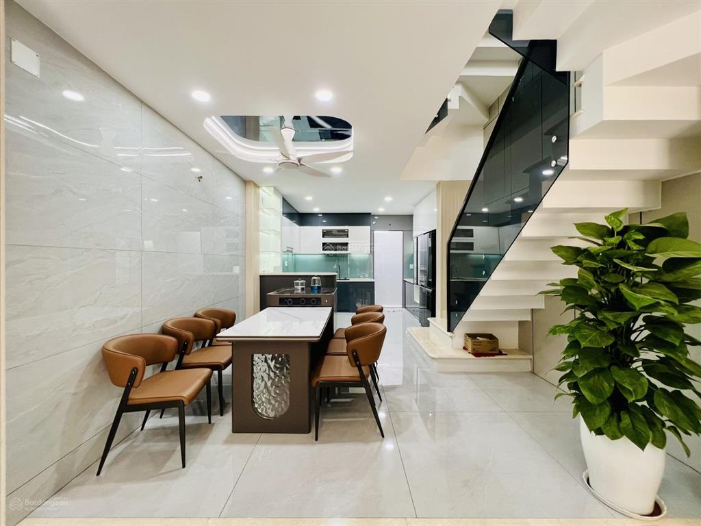 Mẫu mới nhất 2026 nhà đẹp 5 tầng 57m2, chỉ 7,4 tỷ khu đồng bộ đ. hương lộ 2 shr gần bốn xã