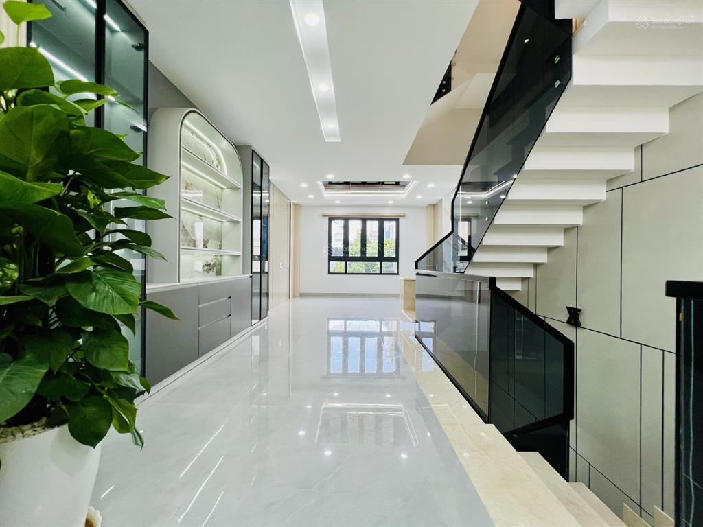 Mẫu mới nhất 2026 nhà đẹp 5 tầng 57m2, chỉ 7,4 tỷ khu đồng bộ đ. hương lộ 2 shr gần bốn xã