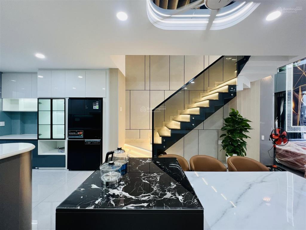 Mẫu mới nhất 2026 nhà đẹp 5 tầng 57m2, chỉ 7,4 tỷ khu đồng bộ đ. hương lộ 2 shr gần bốn xã