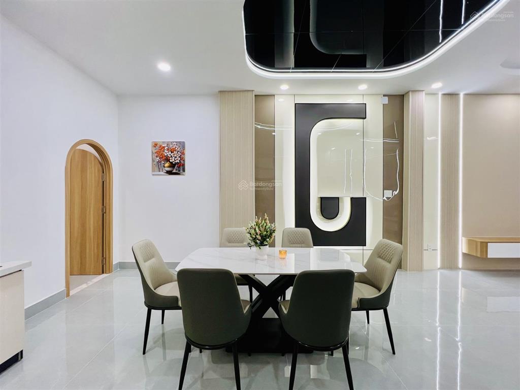 Giá tốt, nhà mới 2 tầng 68m2 chỉ 6,6 tỷ đường hương lộ 2 shr gần bốn xã