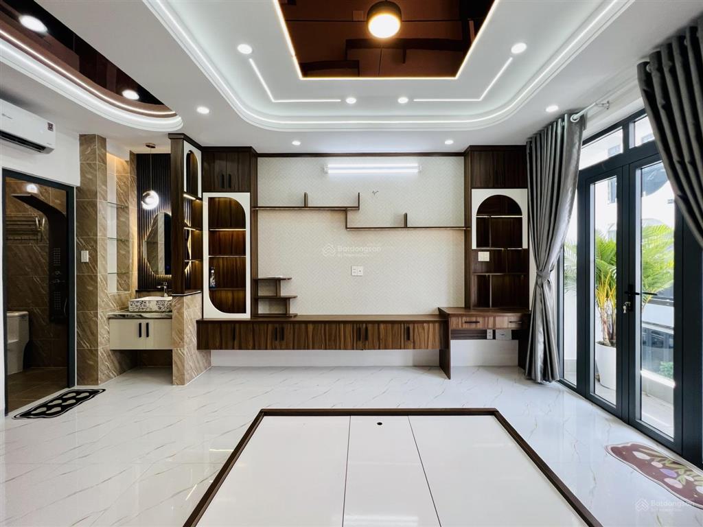 Giá tốt, mẫu đẹp, hiện đại 5 tầng 62m2 chỉ 7,2 tỷ đ. lê đức anh  lê văn quới nối dài