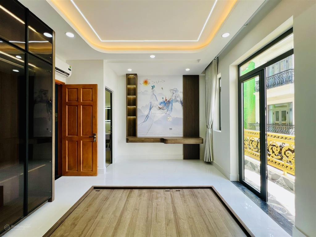 Giá tốt dãy nhà đẹp mới xây 4 tầng 67m2, chỉ 6,8 tỷ đường lê văn quới, shr, gần bốn xã