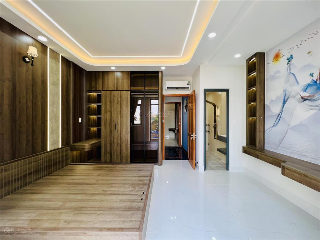 Giá tốt dãy nhà đẹp mới xây 4 tầng 67m2, chỉ 6,8 tỷ đường lê văn quới, shr, gần bốn xã