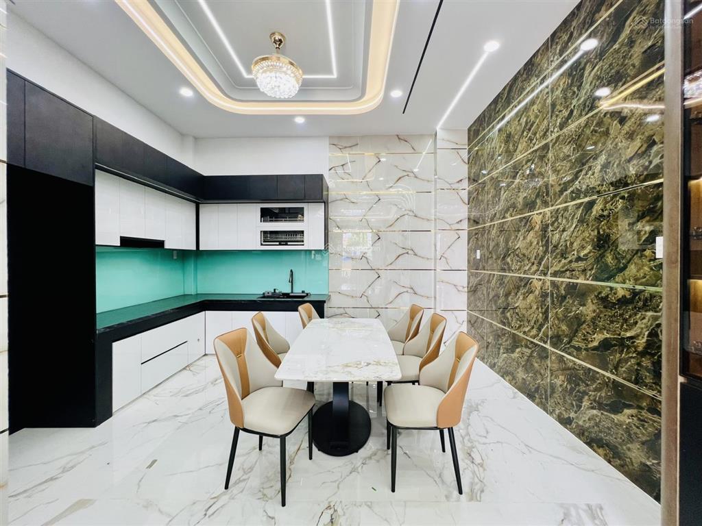 Giá tốt dãy nhà đẹp mới xây 4 tầng 67m2, chỉ 6,8 tỷ đường lê văn quới, shr, gần bốn xã