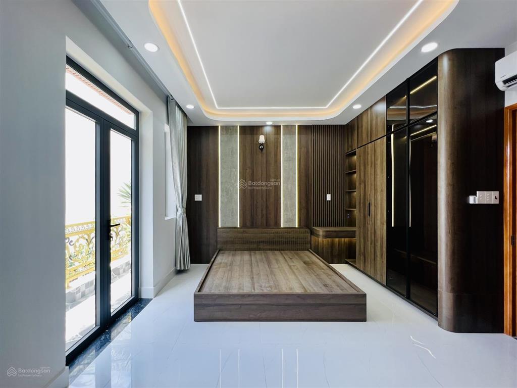 Giá tốt dãy nhà đẹp mới xây 4 tầng 67m2, chỉ 6,8 tỷ đường lê văn quới, shr, gần bốn xã