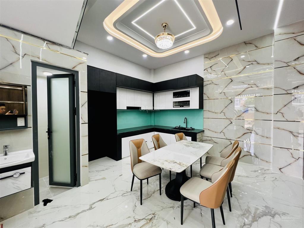 Giá tốt dãy nhà đẹp mới xây 4 tầng 67m2, chỉ 6,8 tỷ đường lê văn quới, shr, gần bốn xã