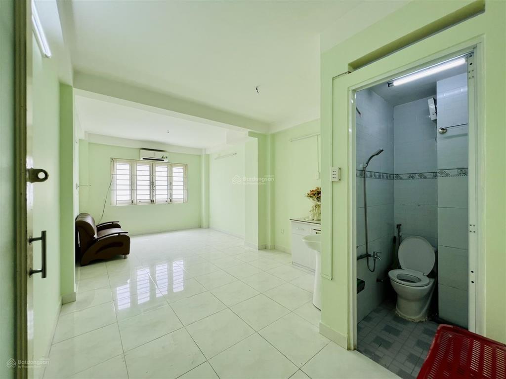Dòng tiền 360tr bán nhà chdv 5 tầng đường tên lửa, 4x15m, 7 tỷ shr đối diện aeon mall