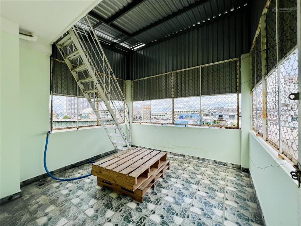 Dòng tiền 360tr bán nhà chdv 5 tầng đường tên lửa, 4x15m, 7 tỷ shr đối diện aeon mall