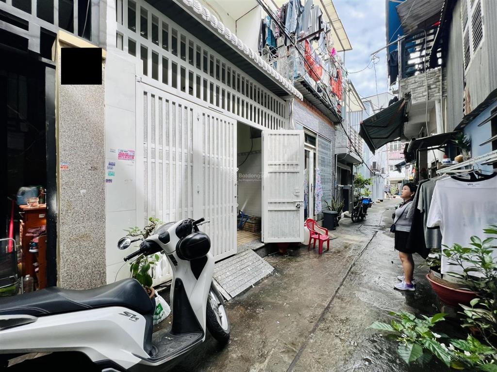 Dòng tiền 360tr bán nhà chdv 5 tầng đường tên lửa, 4x15m, 7 tỷ shr đối diện aeon mall
