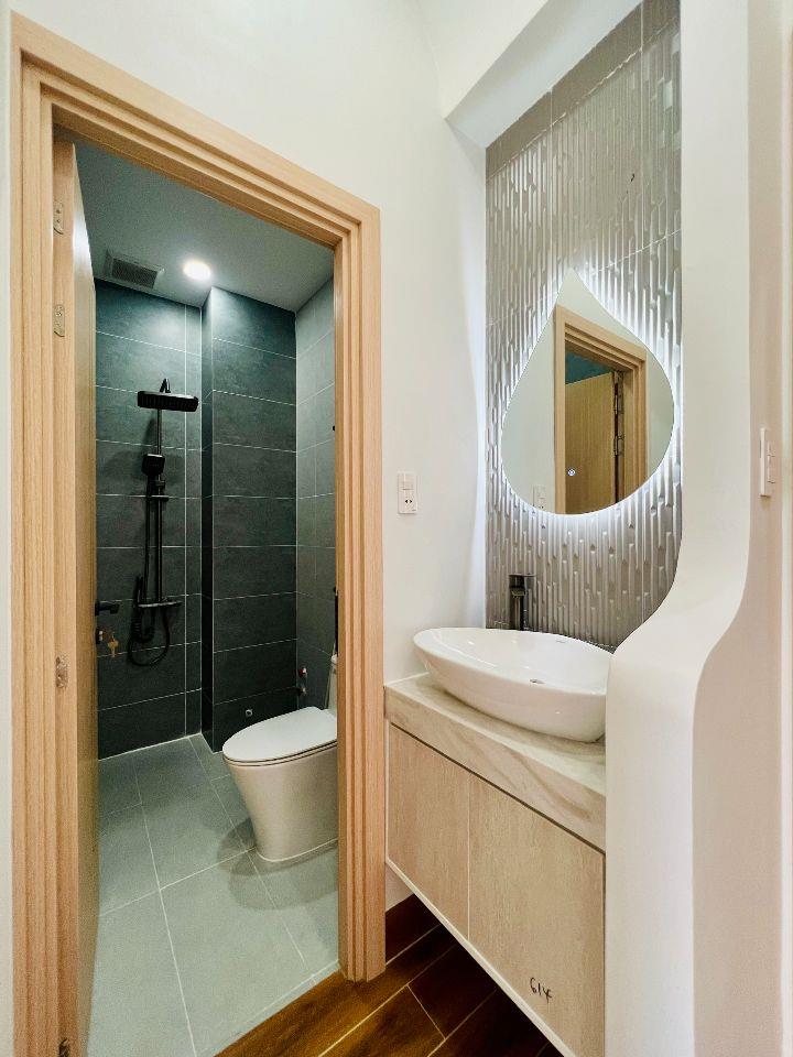 Nhà Mặt Tiền Kinh Doanh Đối Diện Công Viên Giáp Tân Phú 4x12,5m 5 Tầng 5PN 11,2 Tỷ SHR
