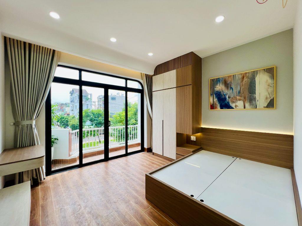 Nhà Mặt Tiền Kinh Doanh Đối Diện Công Viên Giáp Tân Phú 4x12,5m 5 Tầng 5PN 11,2 Tỷ SHR