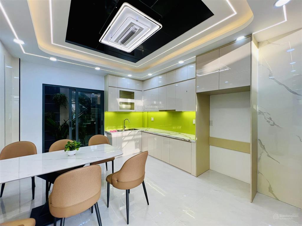 Nhà đẹp gần khu tên lửa đường mã lò khu đồng bộ 4x12,6m 5 tầng 5pn 5wc 6,9 tỷ shr